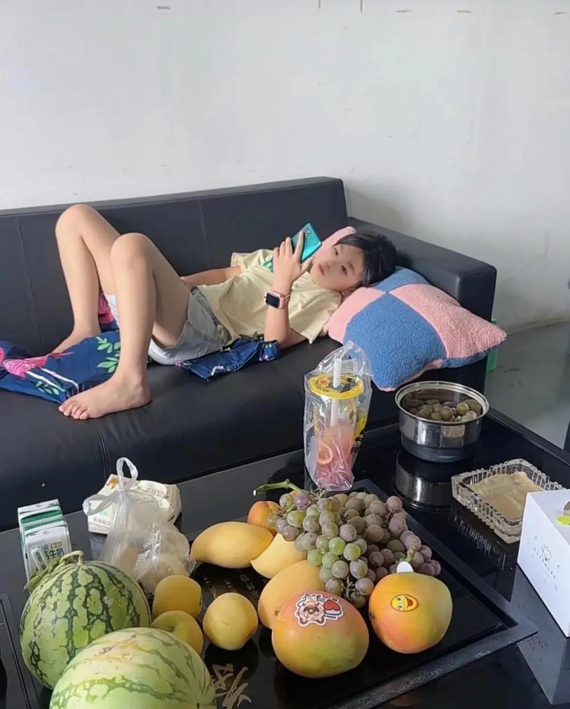 暑假回家心理压力_家庭关系对年轻人心理空间的影响_学生在家基本情况应该怎么写